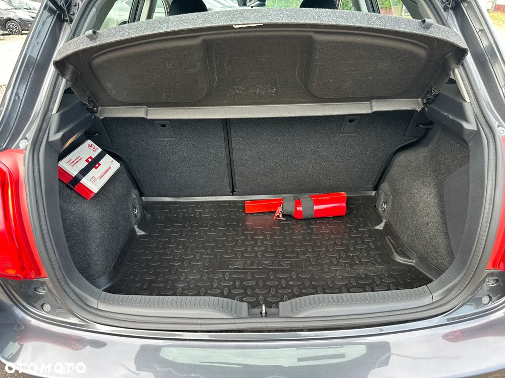 Toyota Auris - 33