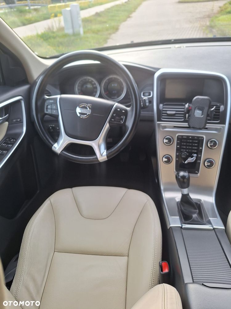 Volvo XC 60 D3 Summum - 6