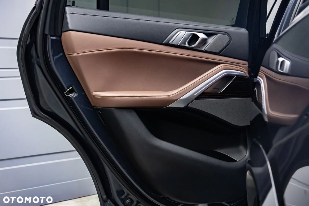 BMW X6 xDrive30d - 29