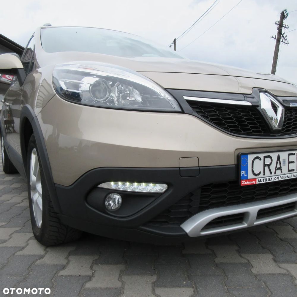 Renault Scenic Energy TCe 115 S&S Xmod Bose Edition - 11