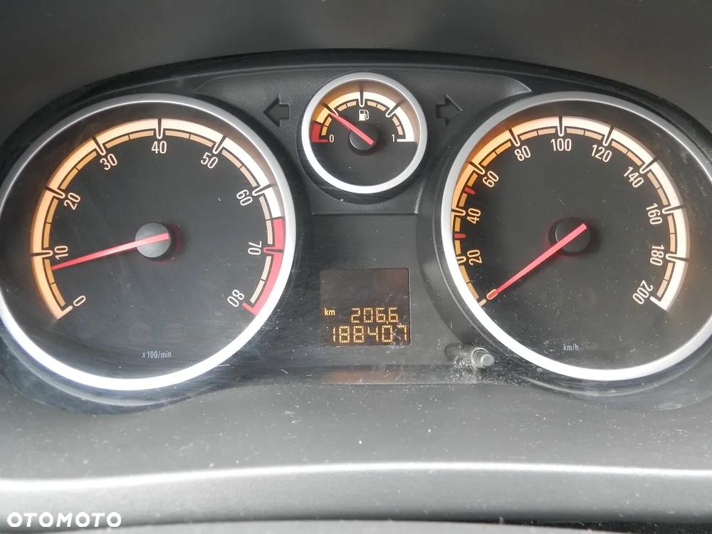 Opel Corsa 1.4 16V Color Edition - 5