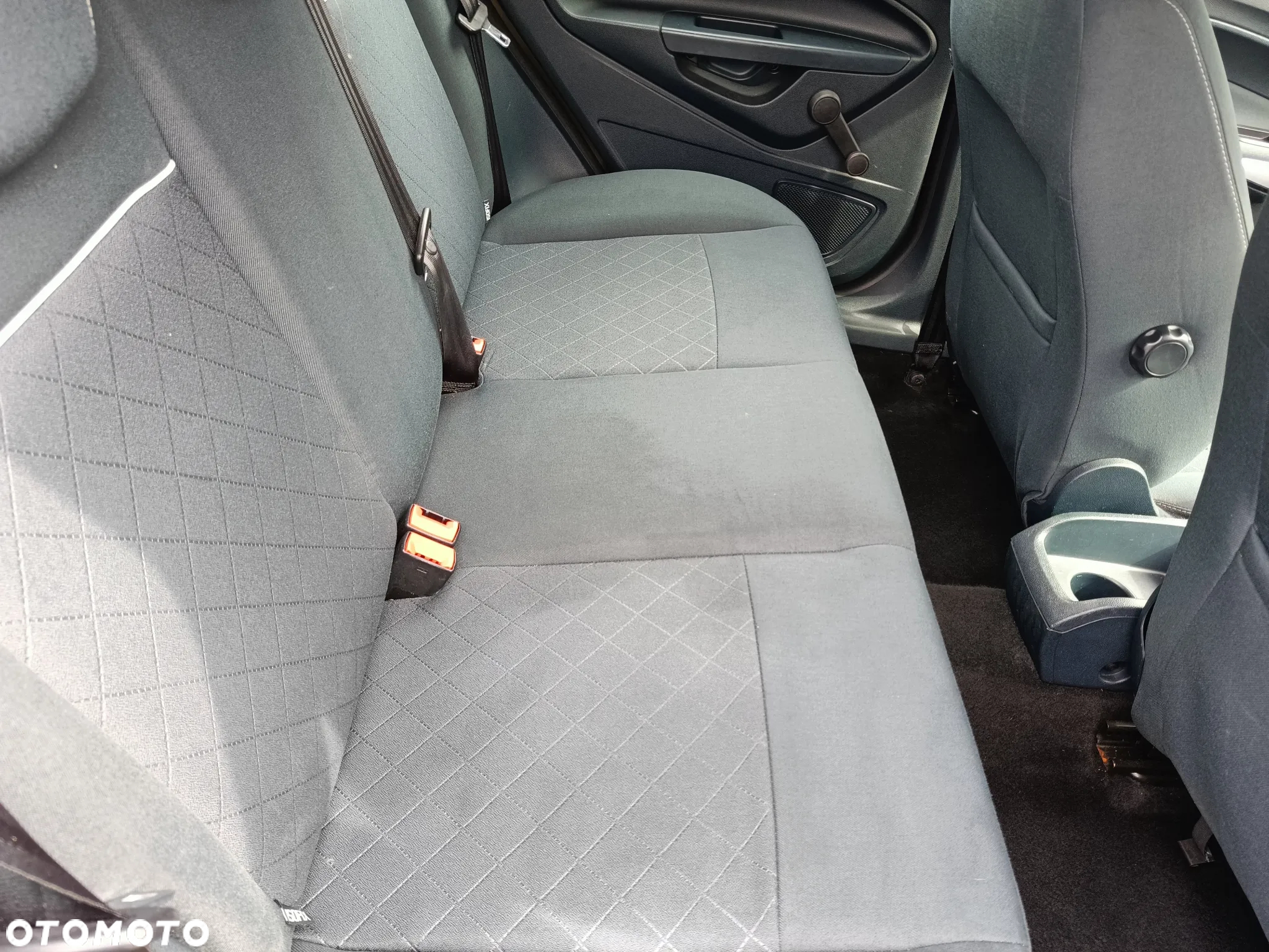 Ford Fiesta 1.25 Ambiente - 9