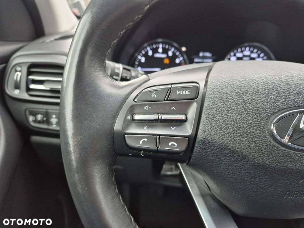 Hyundai i30 1.5 T-GDI 48V Smart - 35