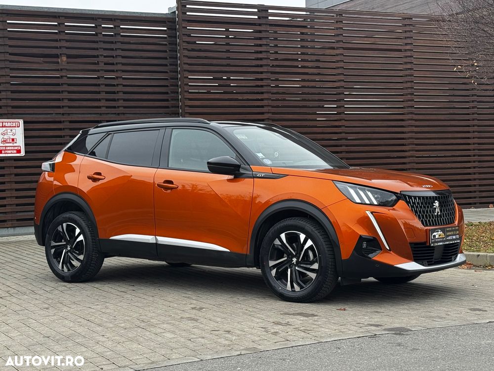 Peugeot 2008 PureTech 130 EAT8 GT - 10