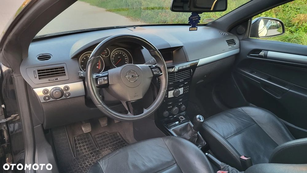 Opel Astra - 25