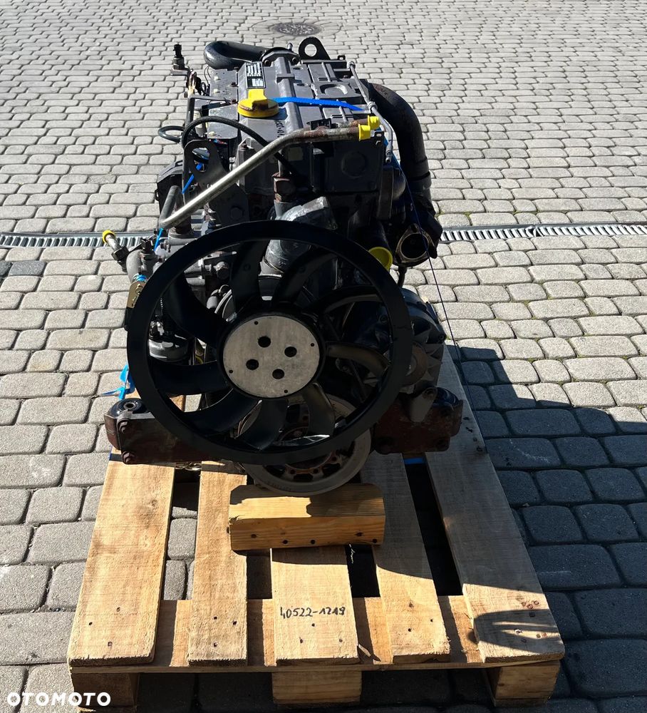 SILNIK DEUTZ BF 4M BF4M 1012 E 53kW 21500NETTO - 2