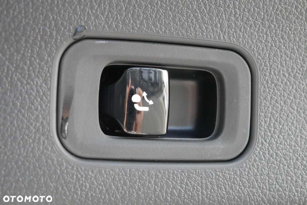 Mercedes-Benz GLC - 22