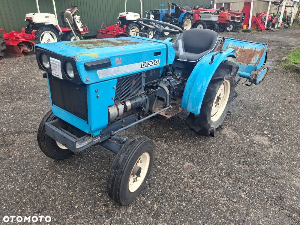 Mitsubishi D1300 - 3