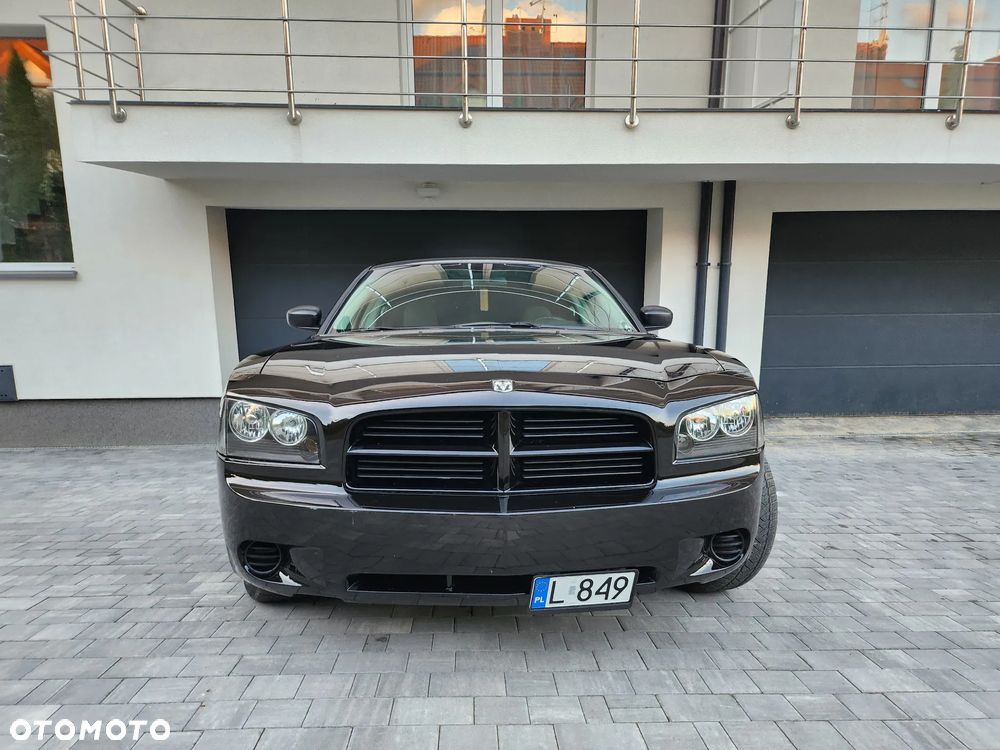 Dodge Charger 2.7 V6 SE - 2