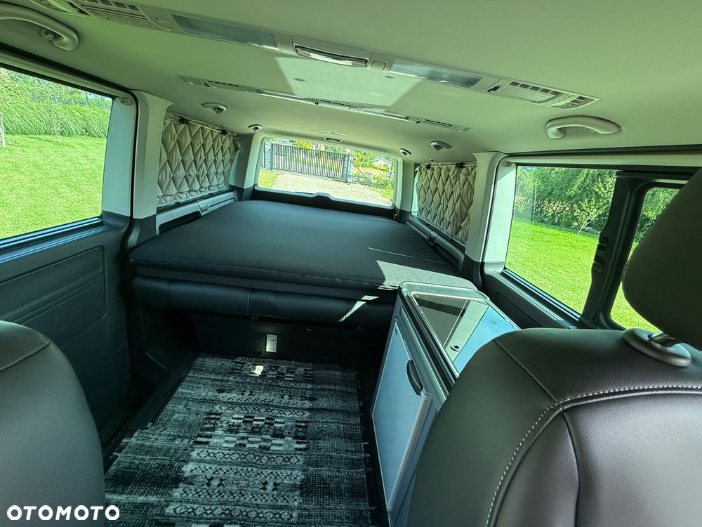 Volkswagen Multivan - 34