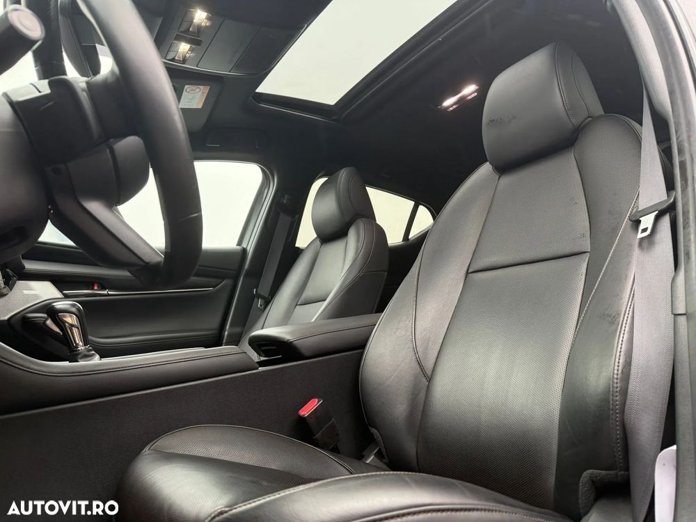 Mazda 3 e-Skyactiv X186 AT MHEV GT+ - 11