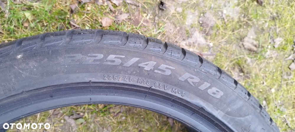 225/45/18 pirelli sottozero 3 winter - 2
