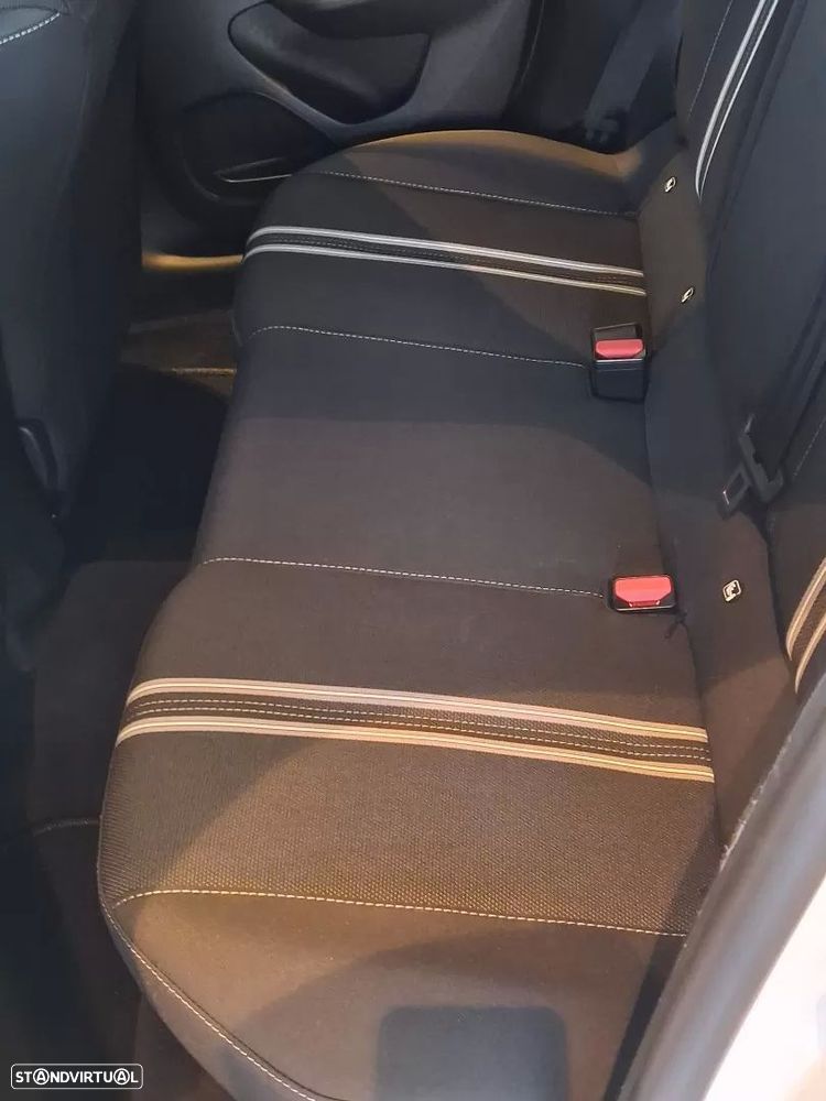 Opel Corsa 1.2 T Hybrid EdCT - 22