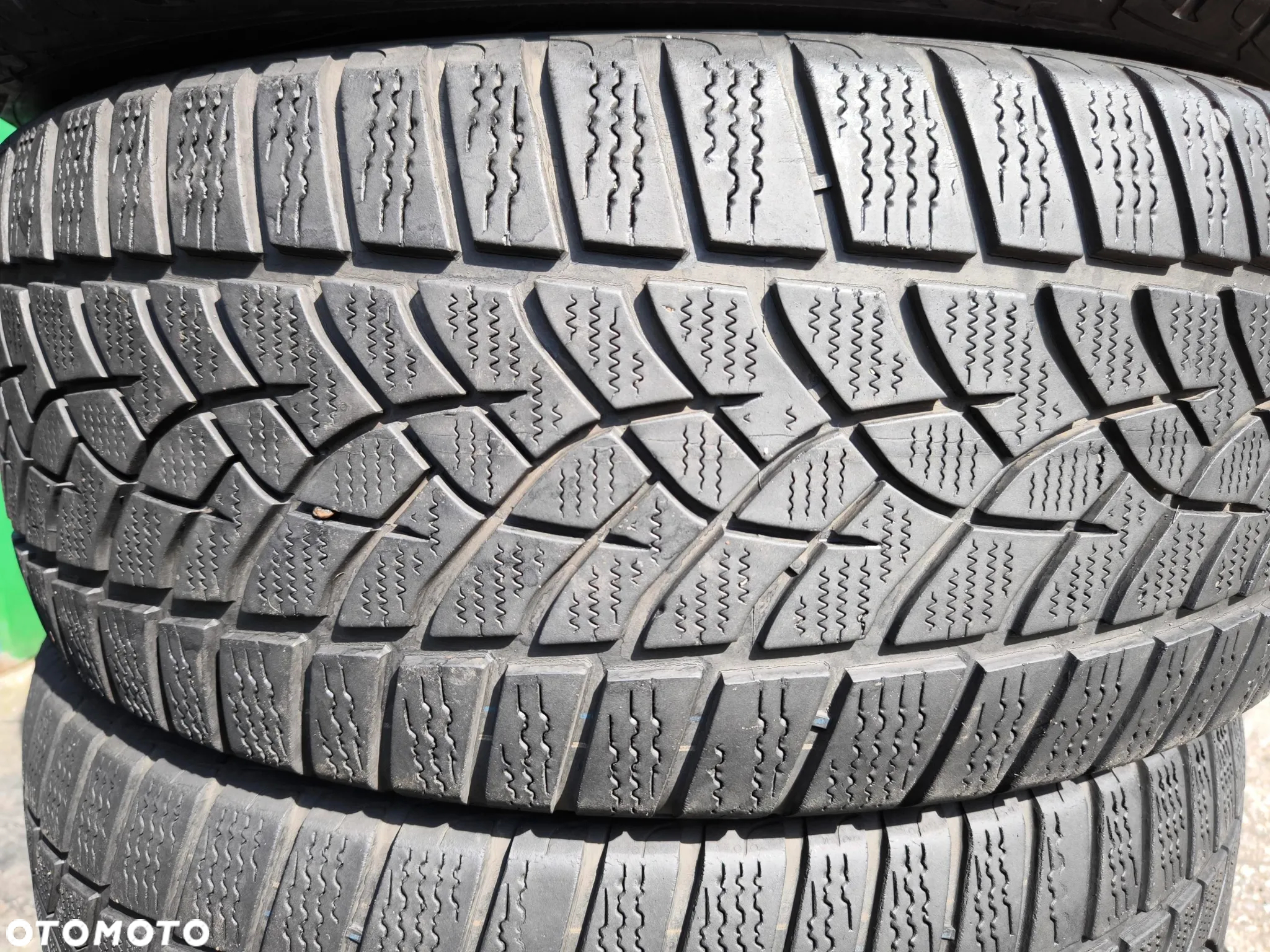 4 sztuki Opony ZIMOWE 235 50 19 GOODYEAR Ultra Grip SUV ŁADNE- 6mm Montaż Gratis! - 3