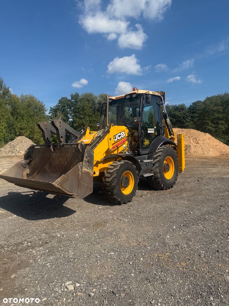 JCB 3CX Contractor - 1