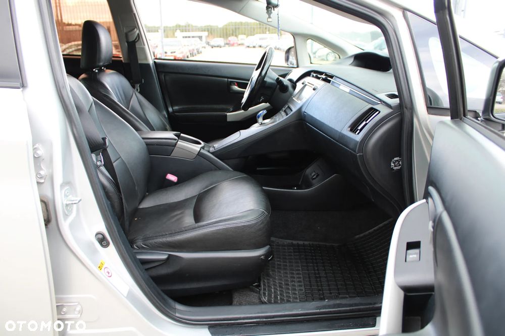 Toyota Prius - 31