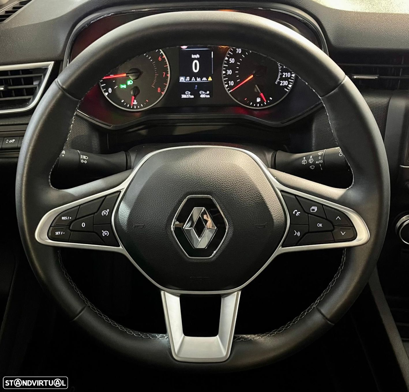 Renault Clio TCe 90 BUSINESS EDITION - 10
