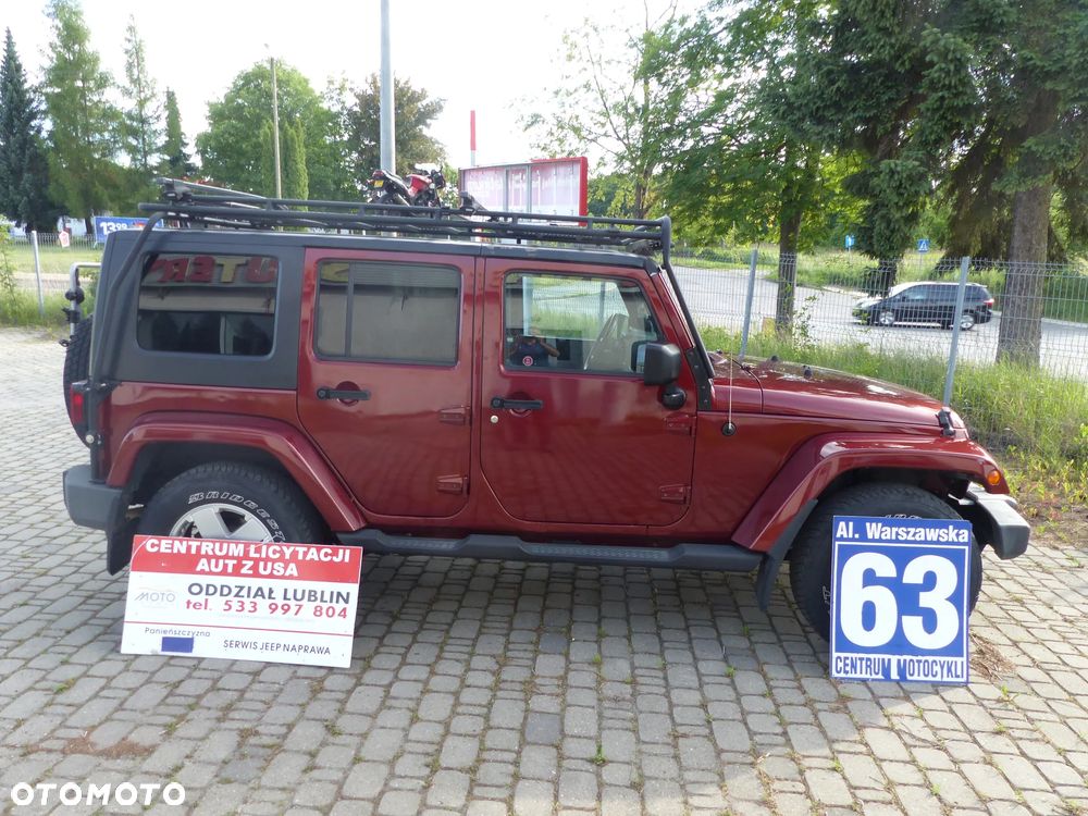 Jeep Wrangler Unlimited 3.8 Automatik Sahara - 24