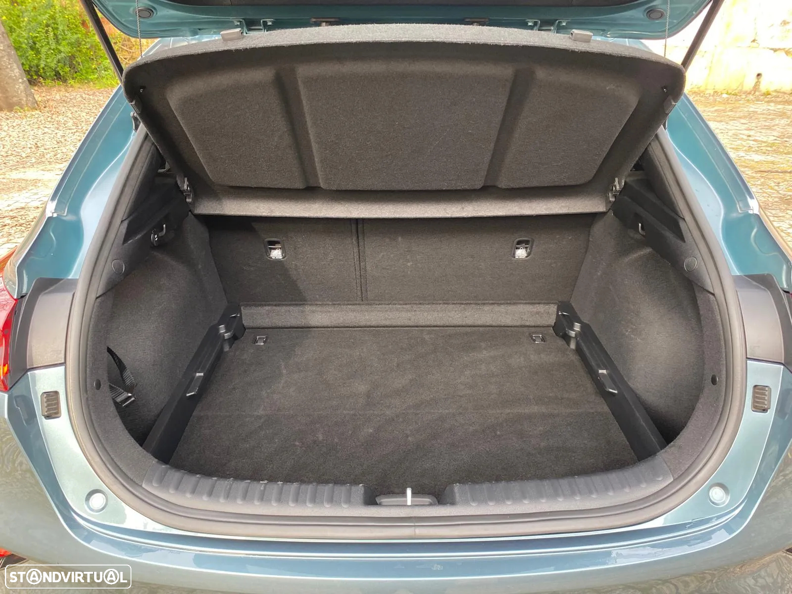 Kia XCeed 1.0 T-GDI Dynamic - 32