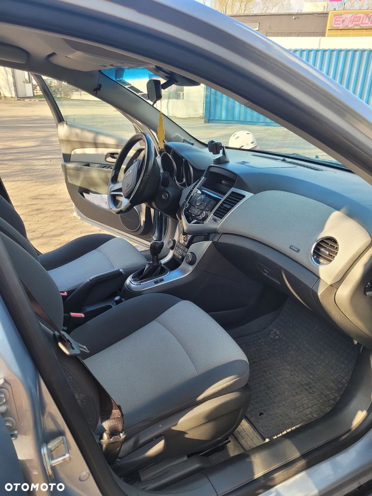 Chevrolet Cruze 2.0 VDCi LS - 11