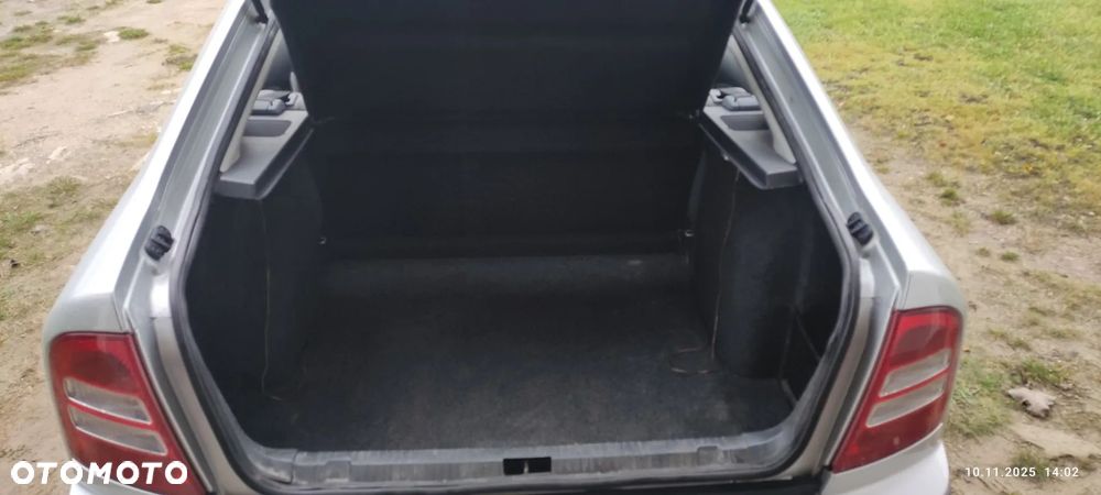 Skoda Octavia 1.4 Classic - 13