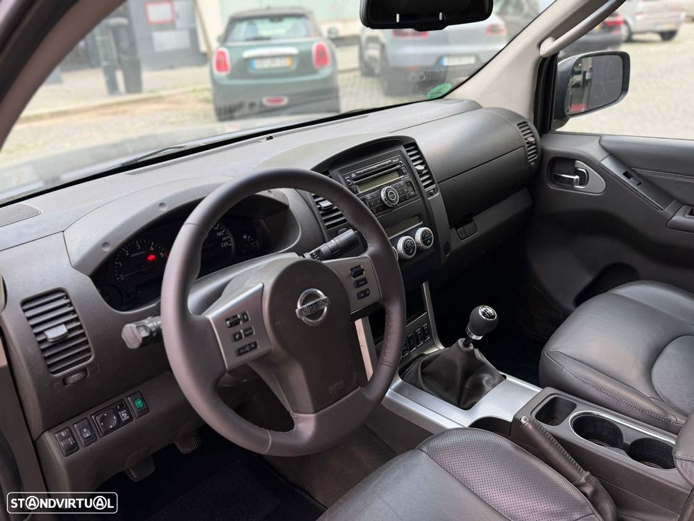 Nissan Navara 2.5 dCi CD LE Hi-Tech +P.Premium 4WD - 17