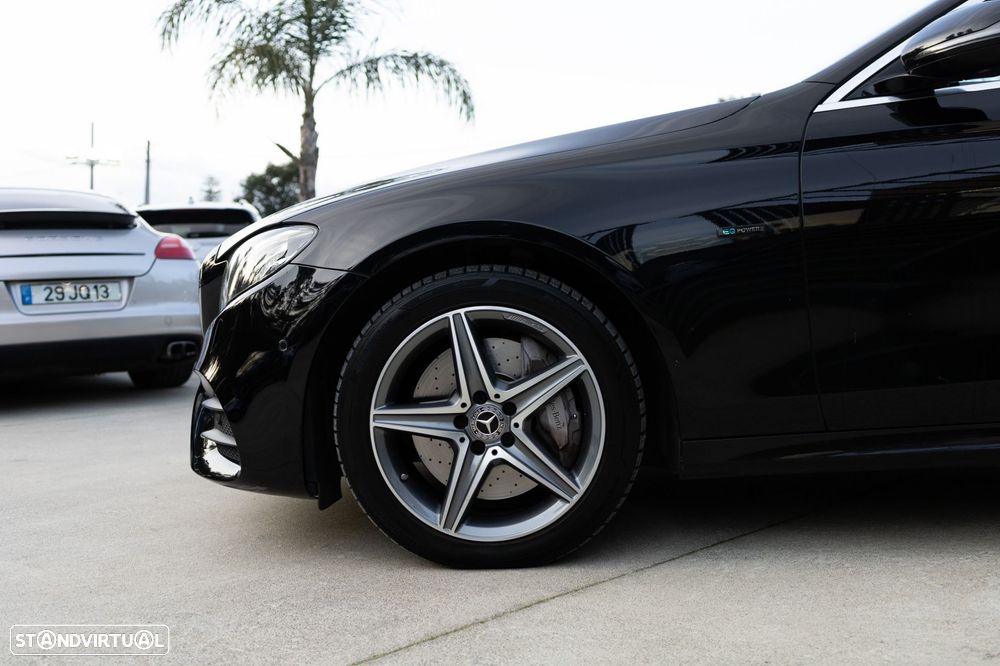 Mercedes-Benz E 300 de AMG Line - 25