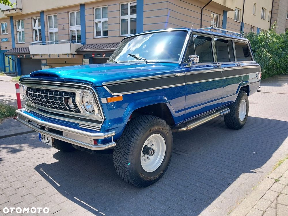 Jeep Wagoneer - 2