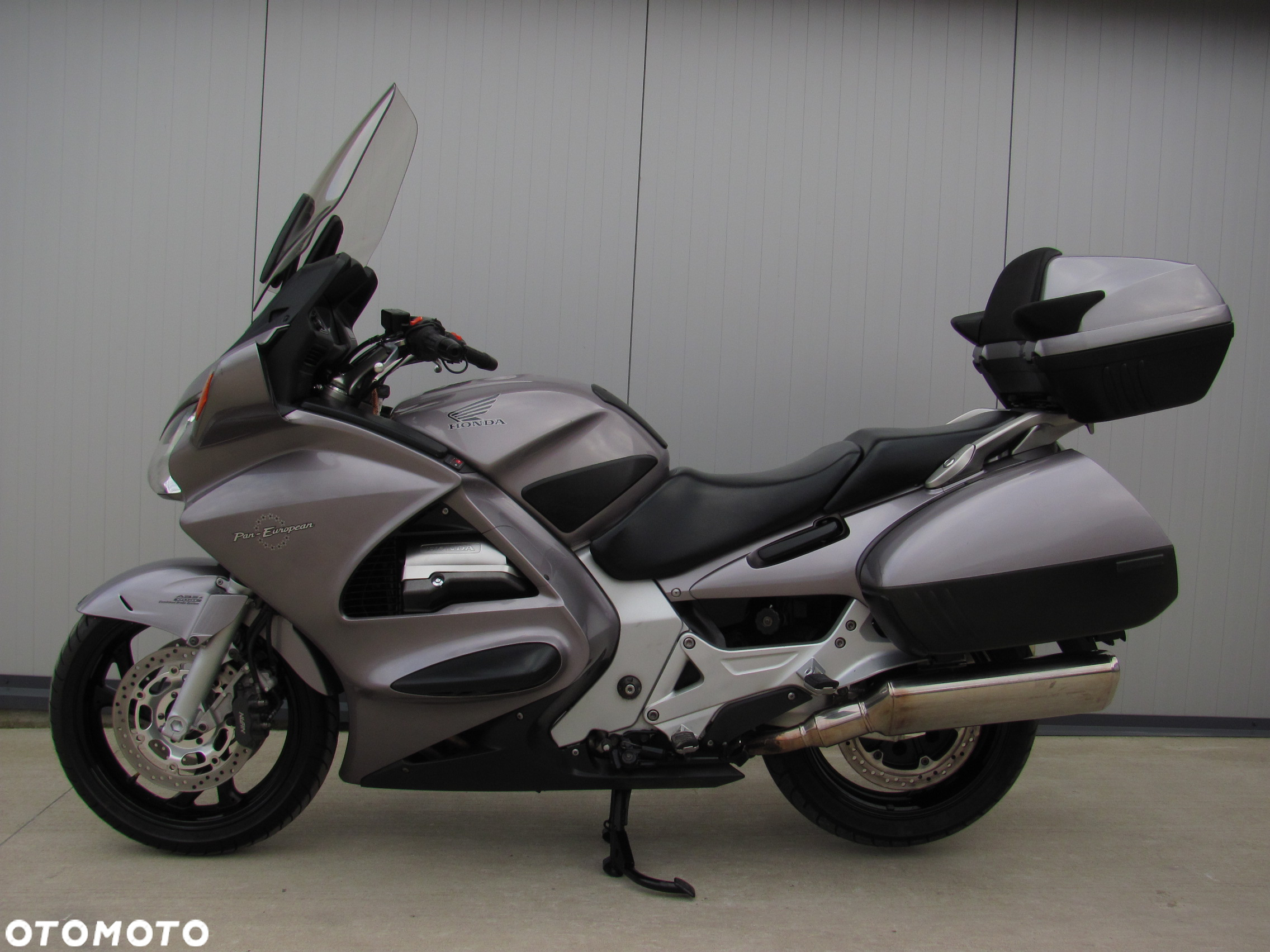 Honda ST - 18