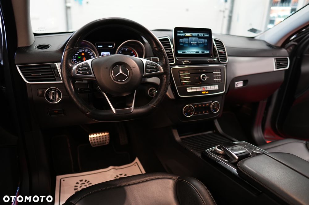 Mercedes-Benz GLE - 10