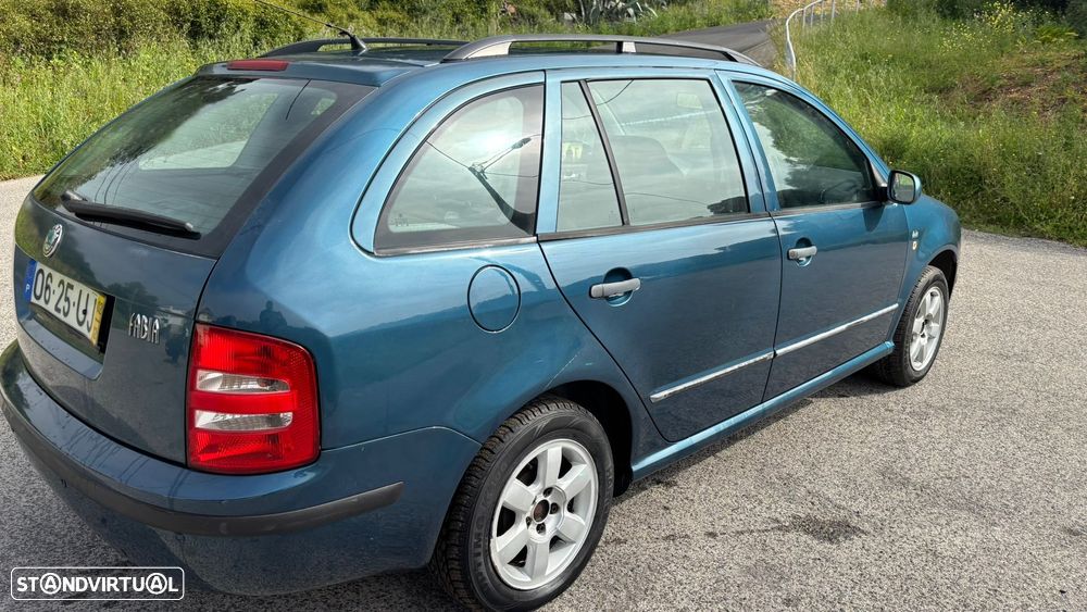 Skoda Fabia Break 1.4 Comfort - 3