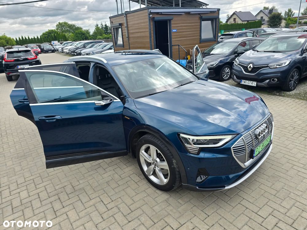 Audi e-tron - 38