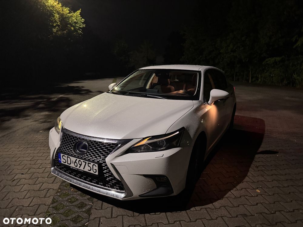 Lexus CT - 25