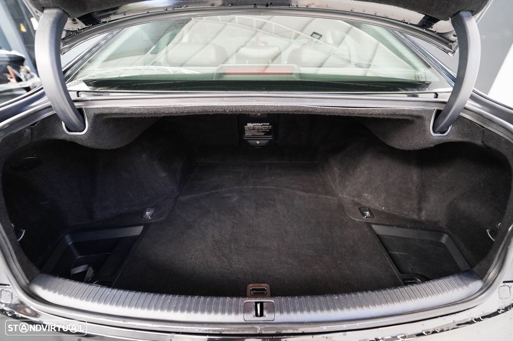 Lexus IS 220 d P.Executive 2G - 23
