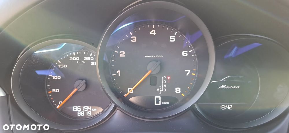 Porsche Macan Standard - 14