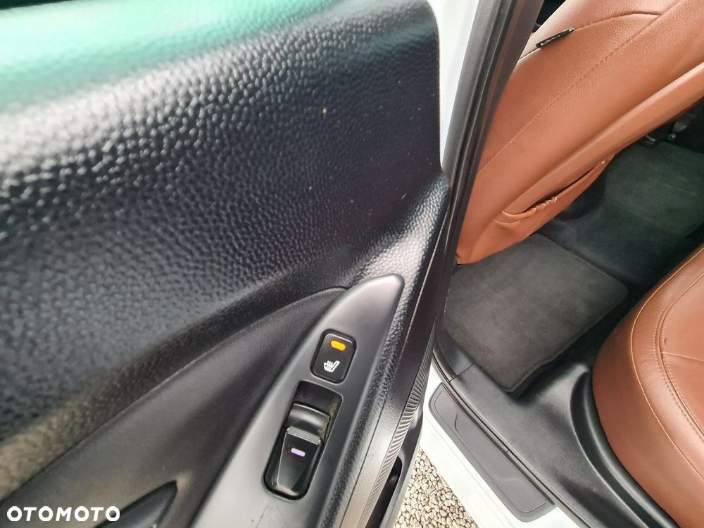 Hyundai ix35 2.0 CRDi 4WD Premium - 22