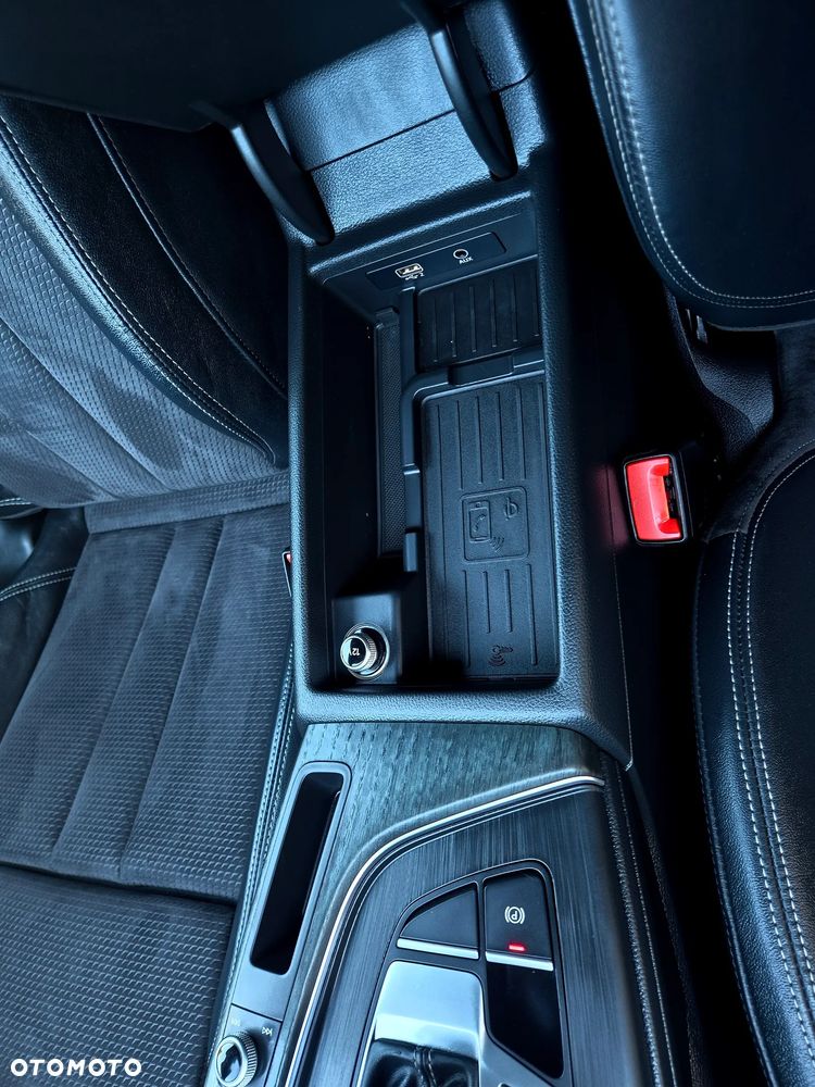 Audi A4 Avant 2.0 TDI S tronic quattro sport - 24