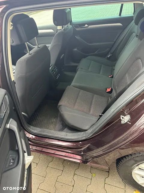 Volkswagen Passat 2.0 TDI BMT Comfortline - 10
