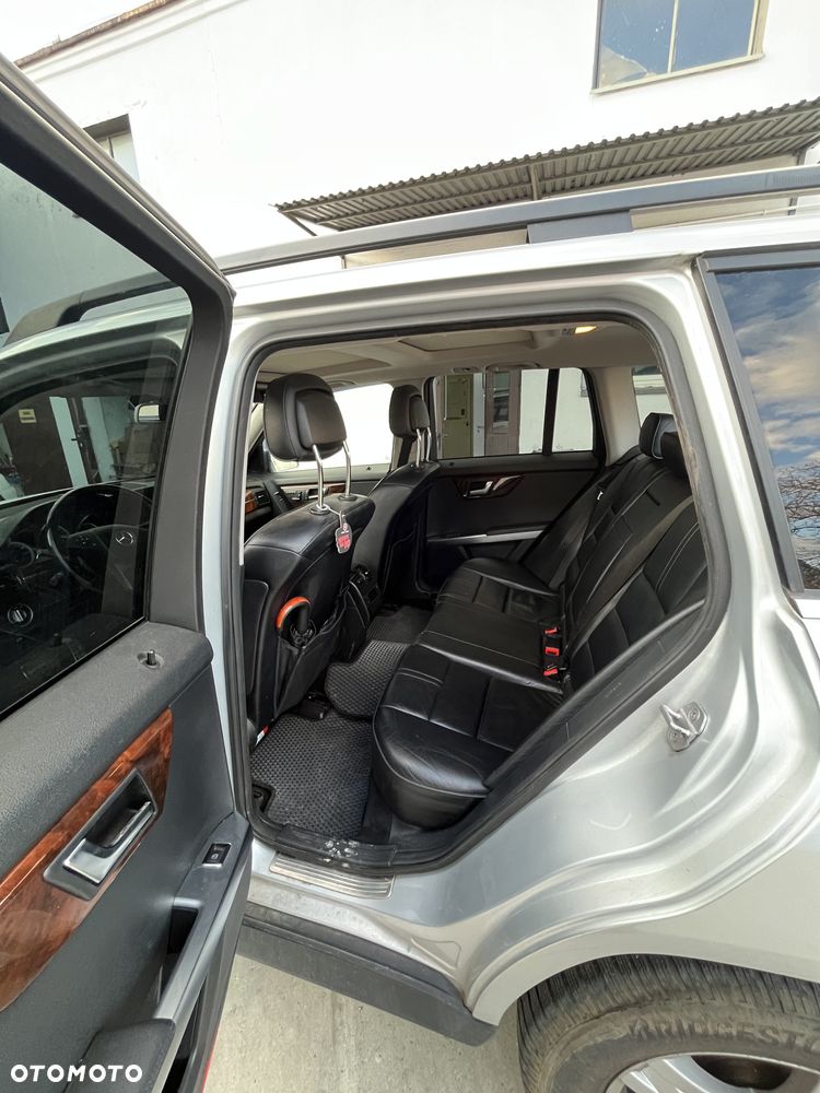 Mercedes-Benz GLK - 11
