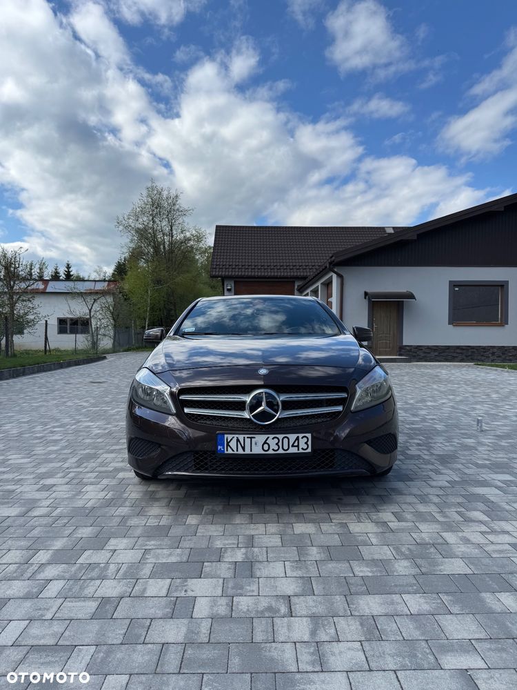 Mercedes-Benz Klasa A 180 CDI (BlueEFFICIENCY) - 2