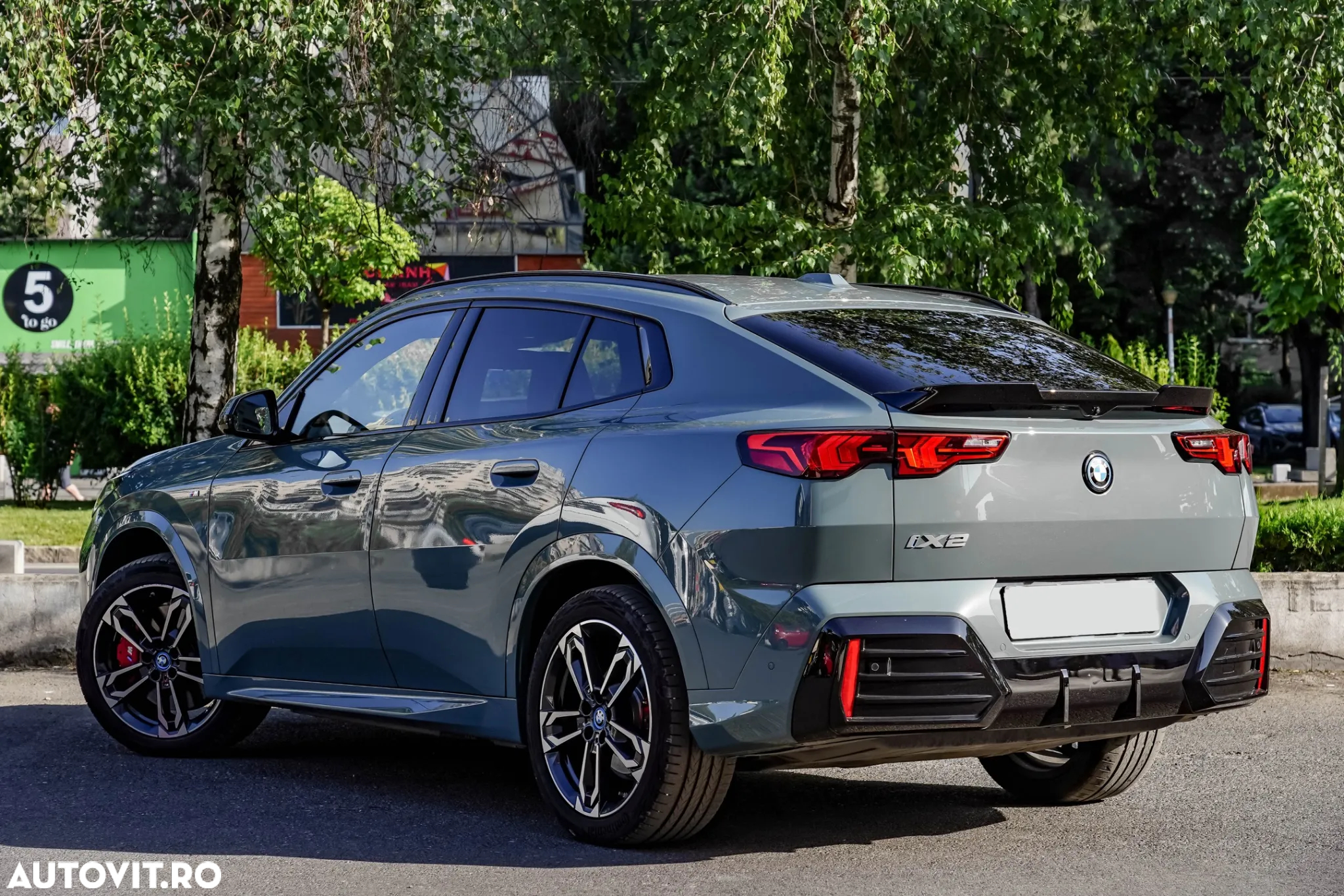 BMW iX2 xDrive30 - 11