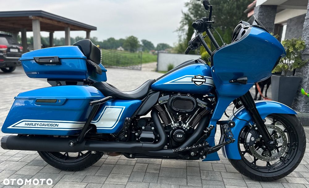 Harley-Davidson Touring Road Glide - 11