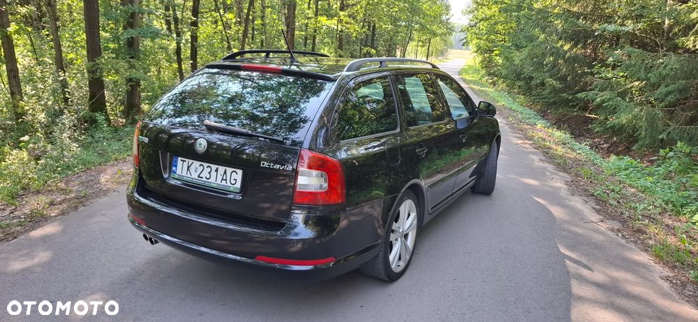 Skoda Octavia 2011 photo 3