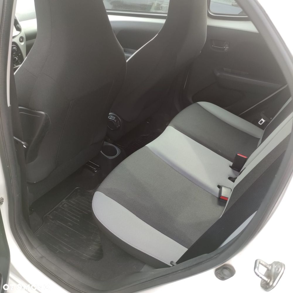 Toyota Aygo - 14