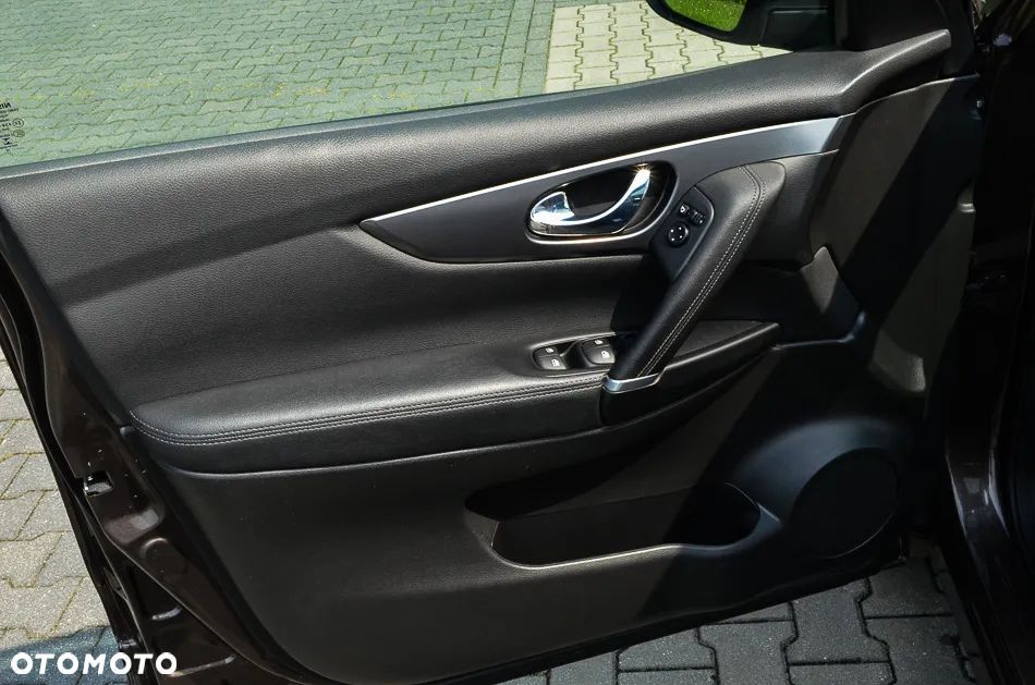 Nissan Qashqai 1.3 DIG-T SHIRO - 22