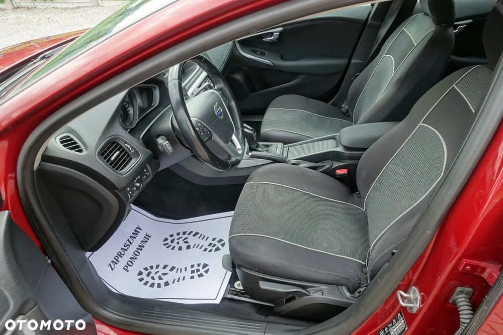 Volvo V40 D2 Momentum - 13