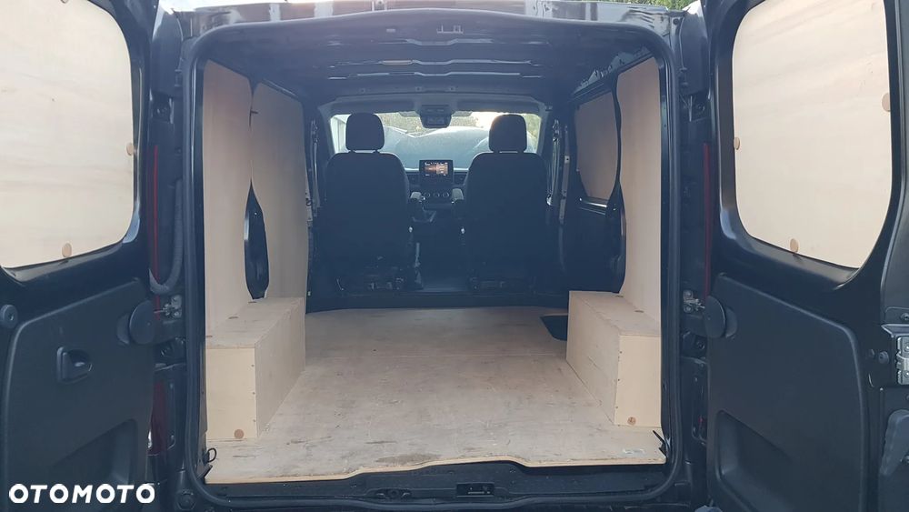Renault TRAFIC - 10