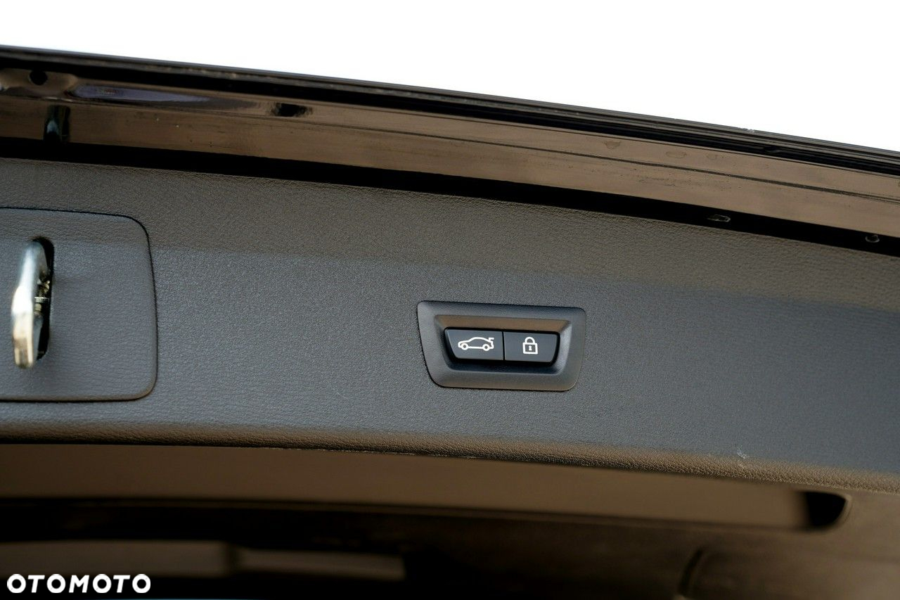 BMW X1 - 17