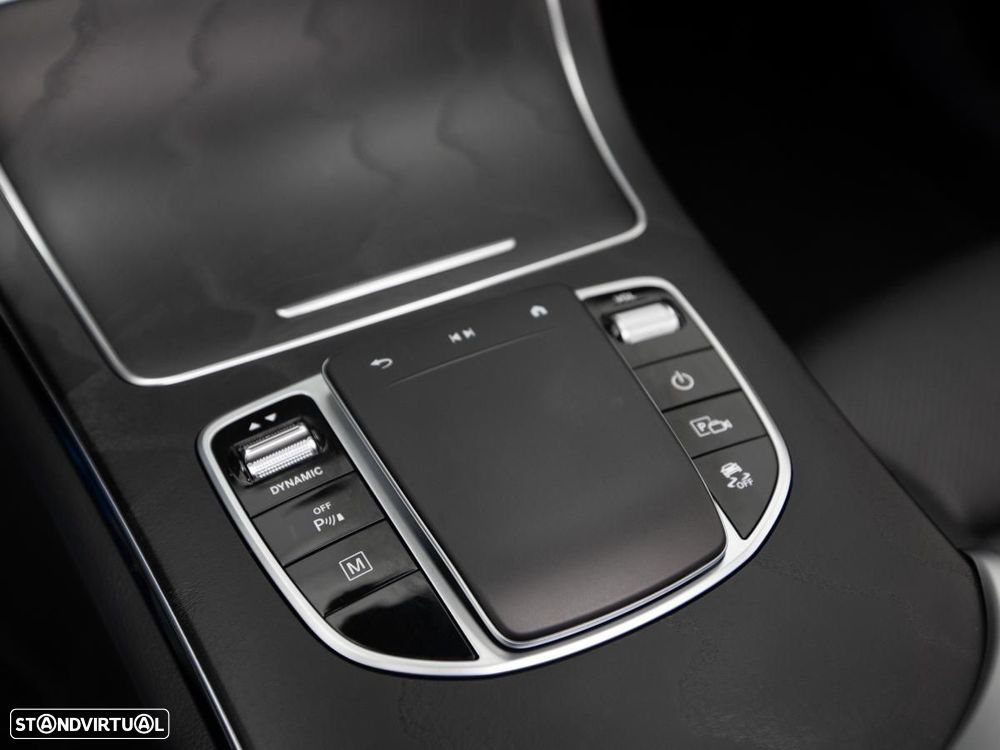Mercedes-Benz GLC 300 de 4Matic 9G-TRONIC AMG Line - 31