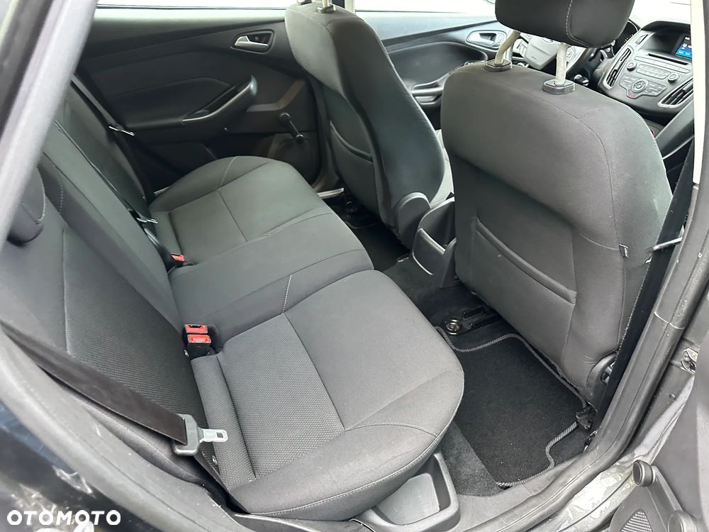 Ford Focus - 17